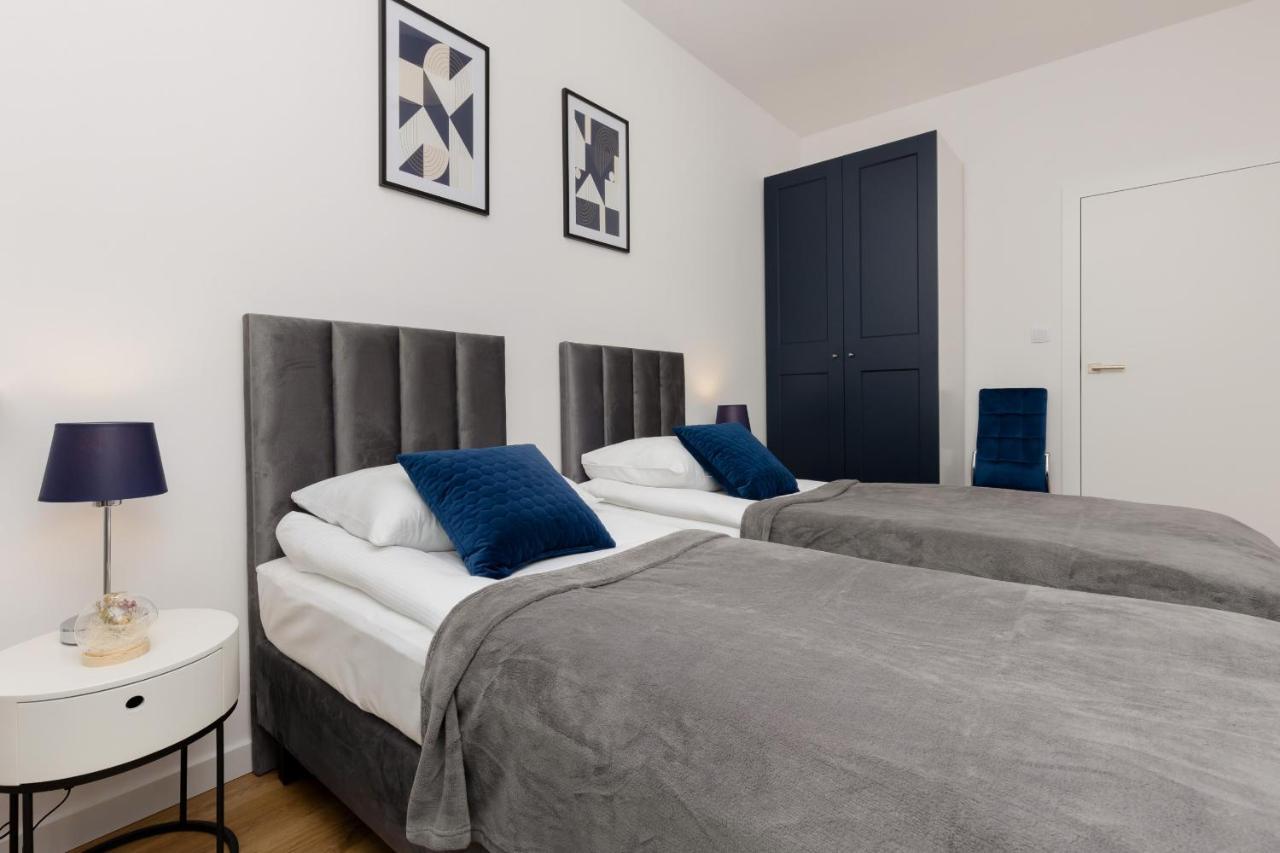 Apartment Avenue Solidarnosci On Wola By Noclegi Renters วอร์ซอ ภายนอก รูปภาพ