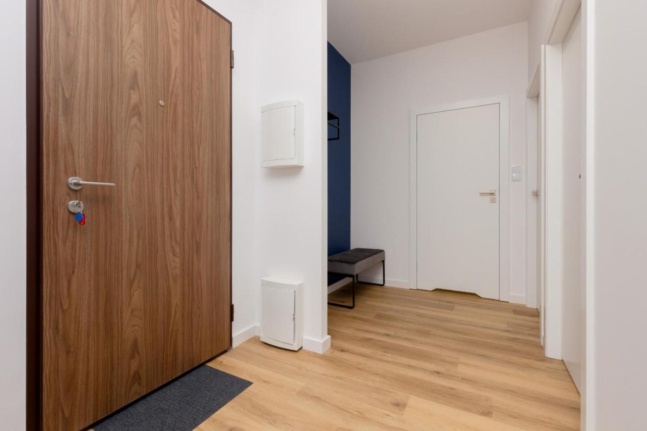 Apartment Avenue Solidarnosci On Wola By Noclegi Renters วอร์ซอ ภายนอก รูปภาพ