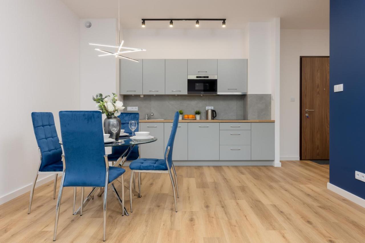 Apartment Avenue Solidarnosci On Wola By Noclegi Renters วอร์ซอ ภายนอก รูปภาพ